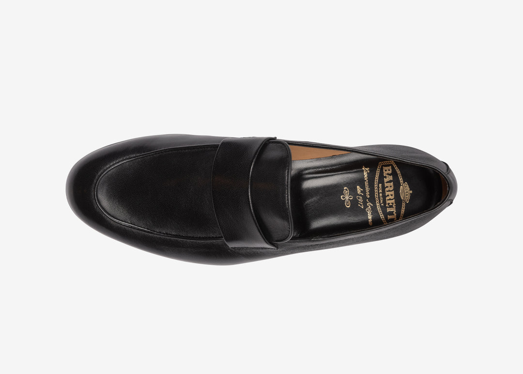 Black loafer with band detail