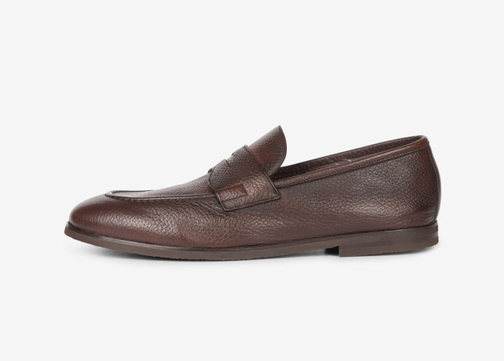 Brown hand-aged loafer in deerskin