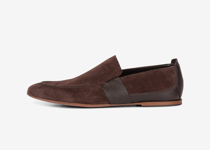 Brown loafer in soft suede