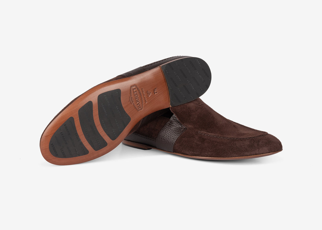 Brown loafer in soft suede