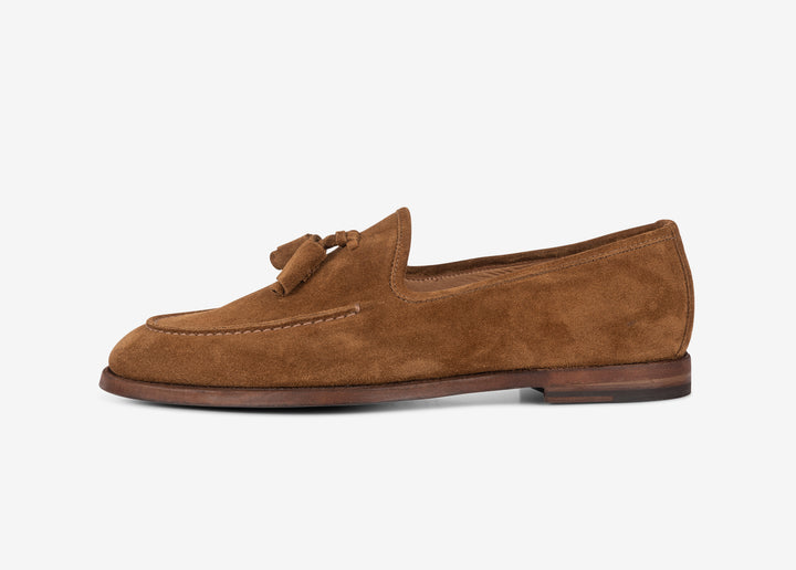 Brown loafer with tassels in suede