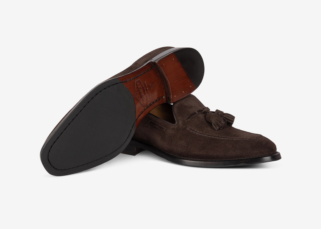 Brown suede loafer with tassels