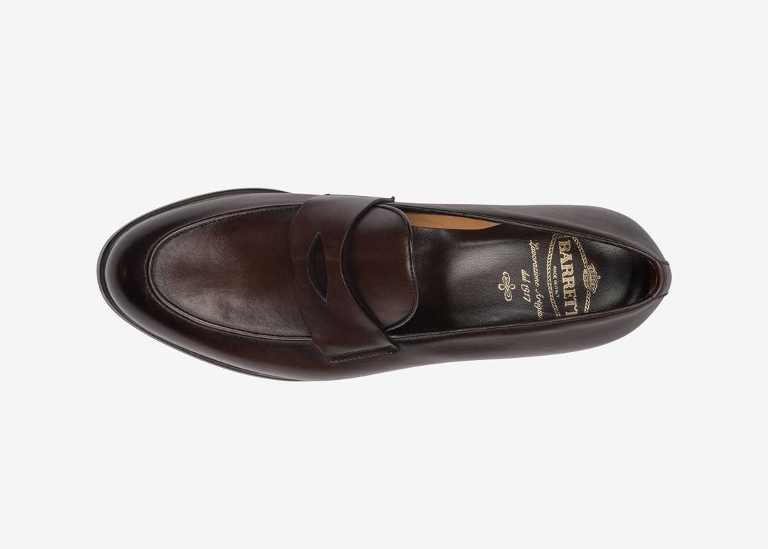 Brown loafer with band in hand-aged leather