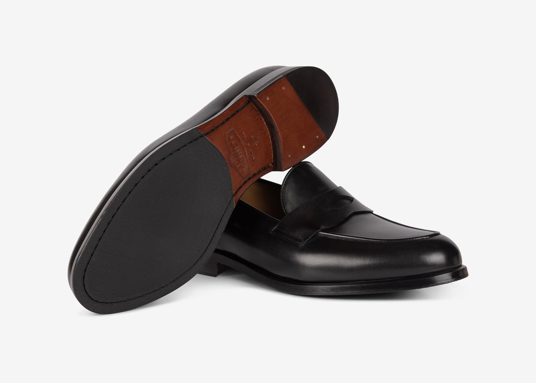 Black loafer with band in hand-aged leather