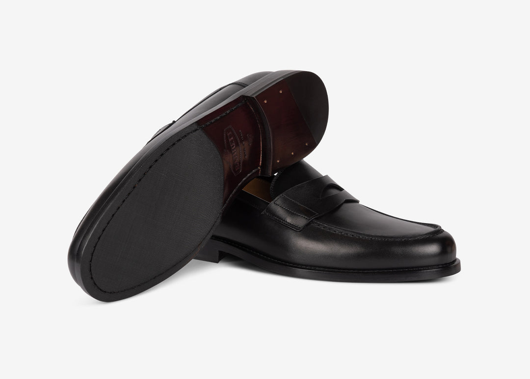 Black college loafer in hand-aged leather