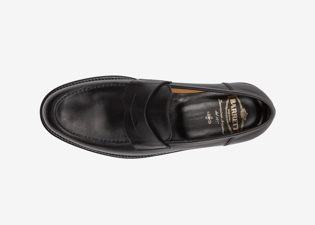 Black college loafer in hand-aged leather