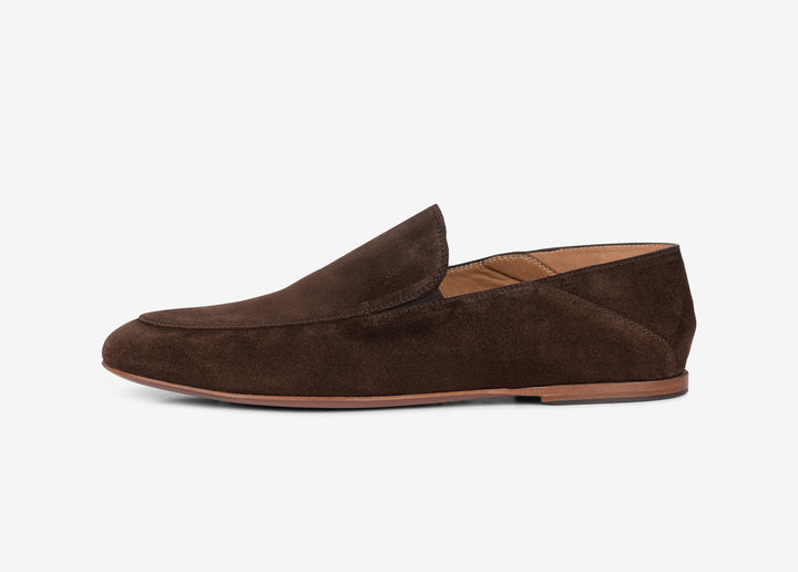 Suede loafer in brown