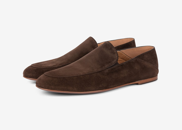 Suede loafer in brown