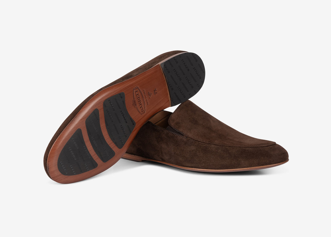 Suede loafer in brown