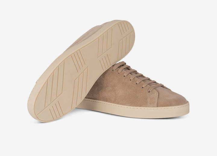 Sneaker in suede beige