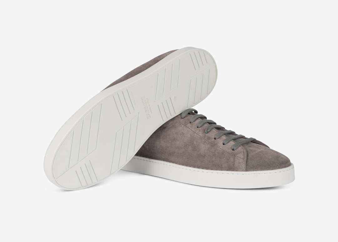 Grey sneaker in suede