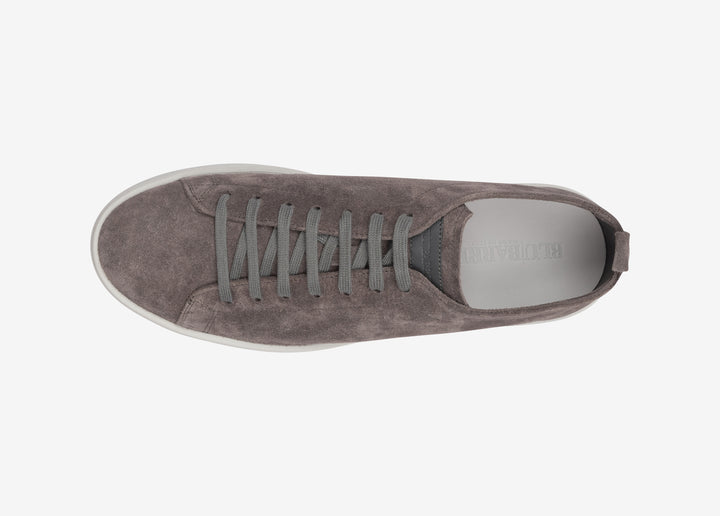 Grey sneaker in suede