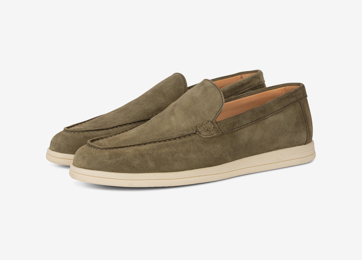 Green mocassin in suede