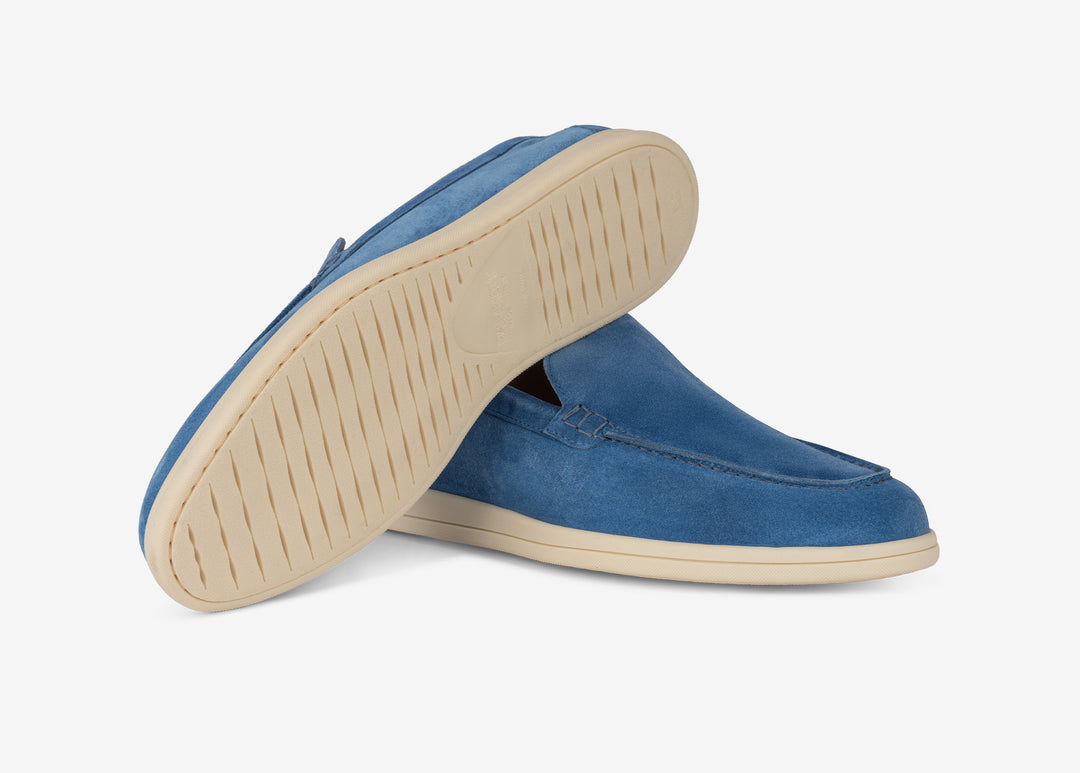 Light blue mocassin in suede